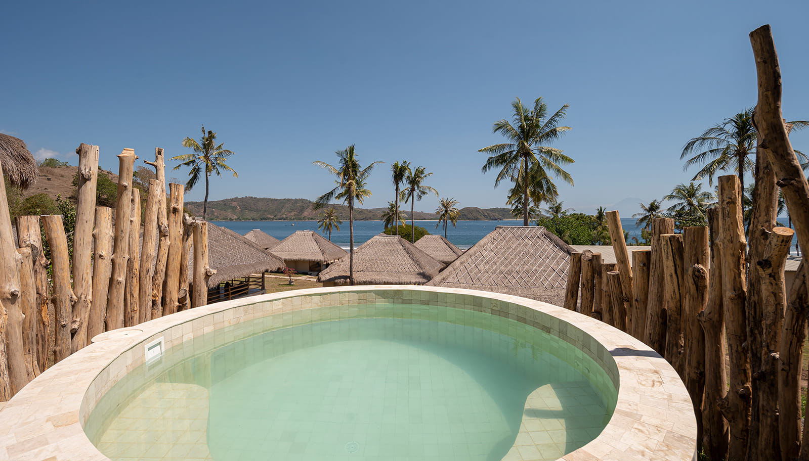 Bleu MATHIS Gili Asahan Zimmer 5